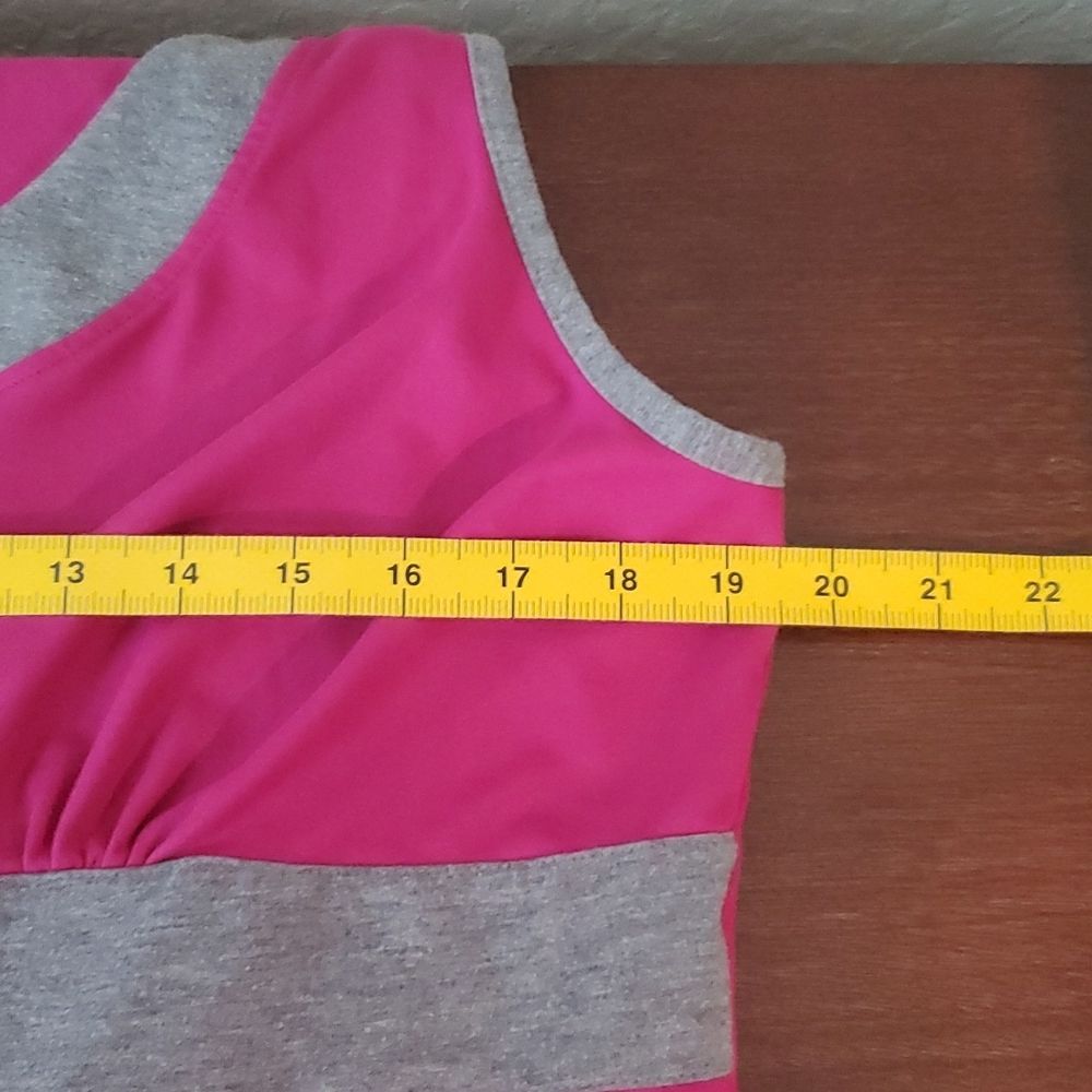 Tek Gear Women’s Large Pink & Gray V-Neck Athletic Tank Top Workout Shirt - Picture 6 of 8